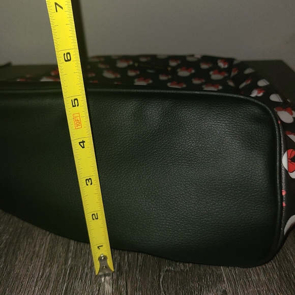 DISNEY MINNIE MOUSE LOGO LARGE BACKPACK BAG GREAT FOR TRAVEL SCHOOL AND MORE - Picture 13 of 13